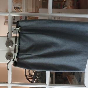 Dalia Collection Gray above knee skirt size 4